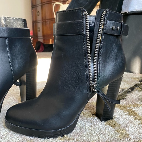 Heeled Bootie - Picture 2 of 3